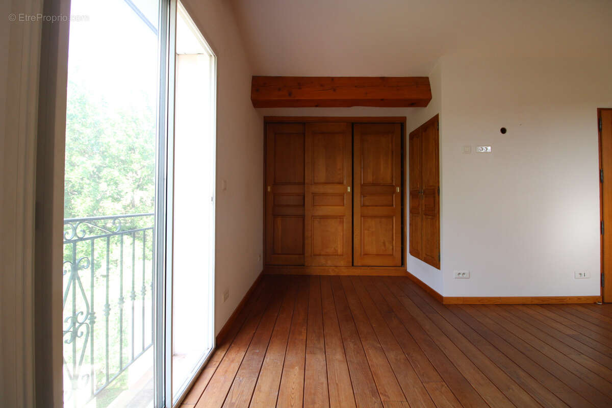 Maison à SAINT-MARTIN-DE-VALGALGUES