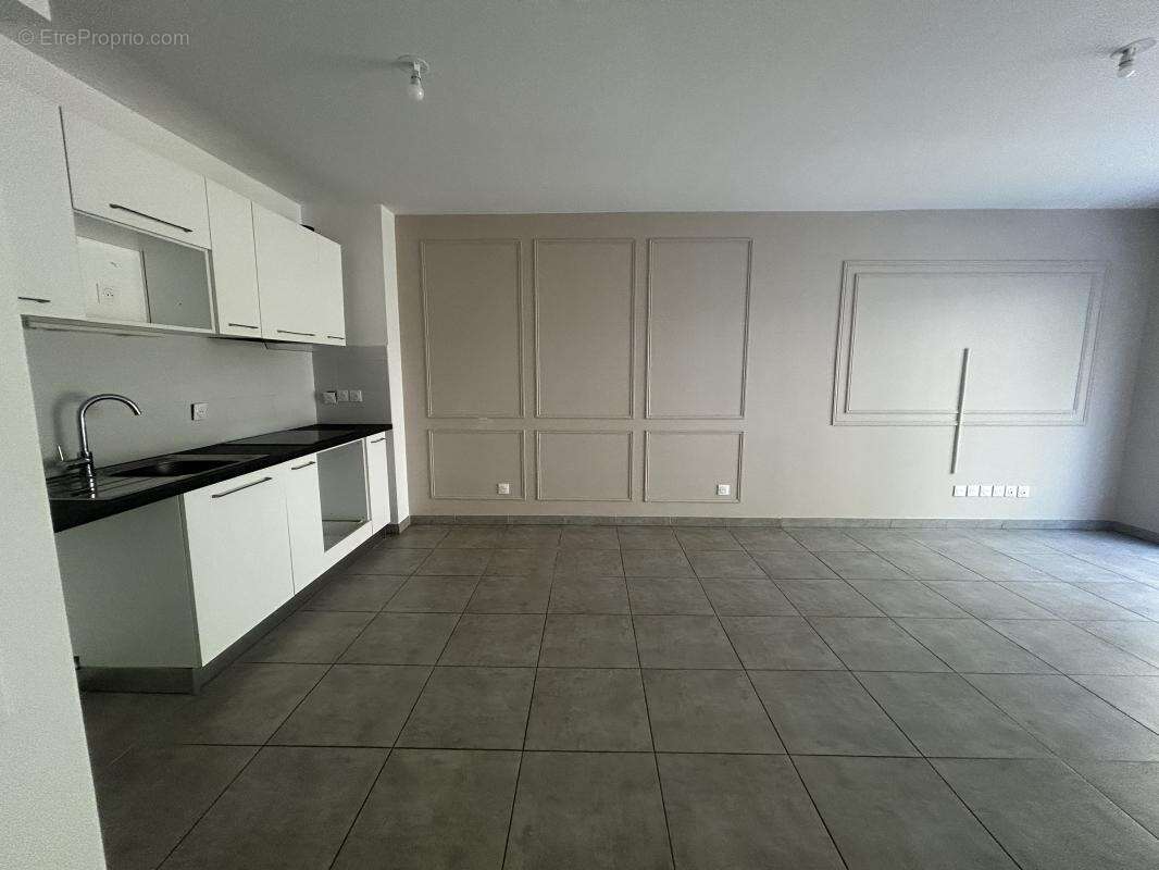 Appartement à MARSEILLE-9E
