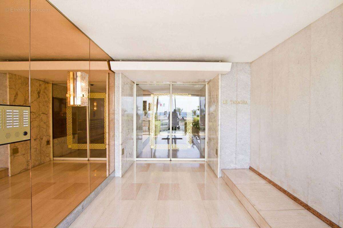 Front de mer à Nice, 2 pièces de 66m² avec jardin de 55m² - photo 24