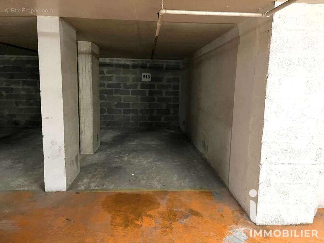 Parking 10 m² à Paris-6e  - photo 2