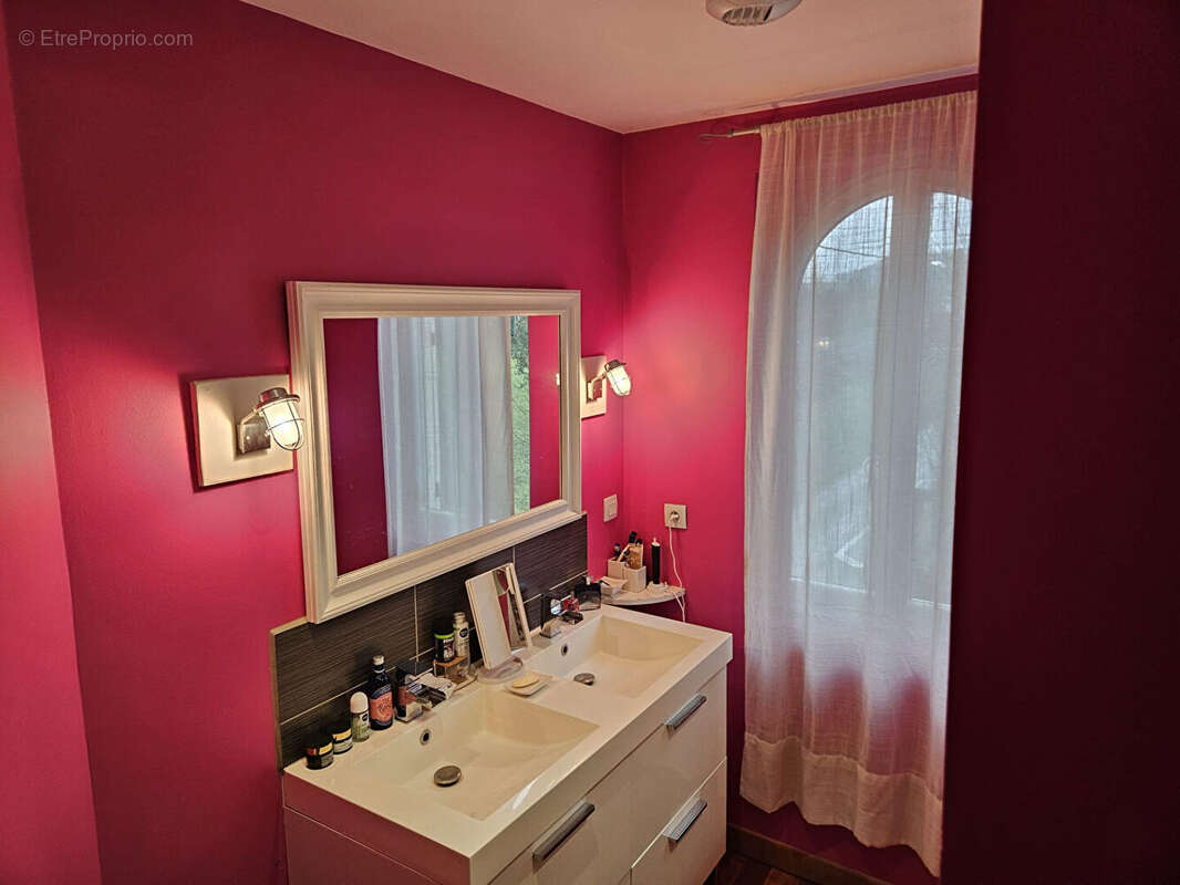 Maison à BOURGOIN-JALLIEU