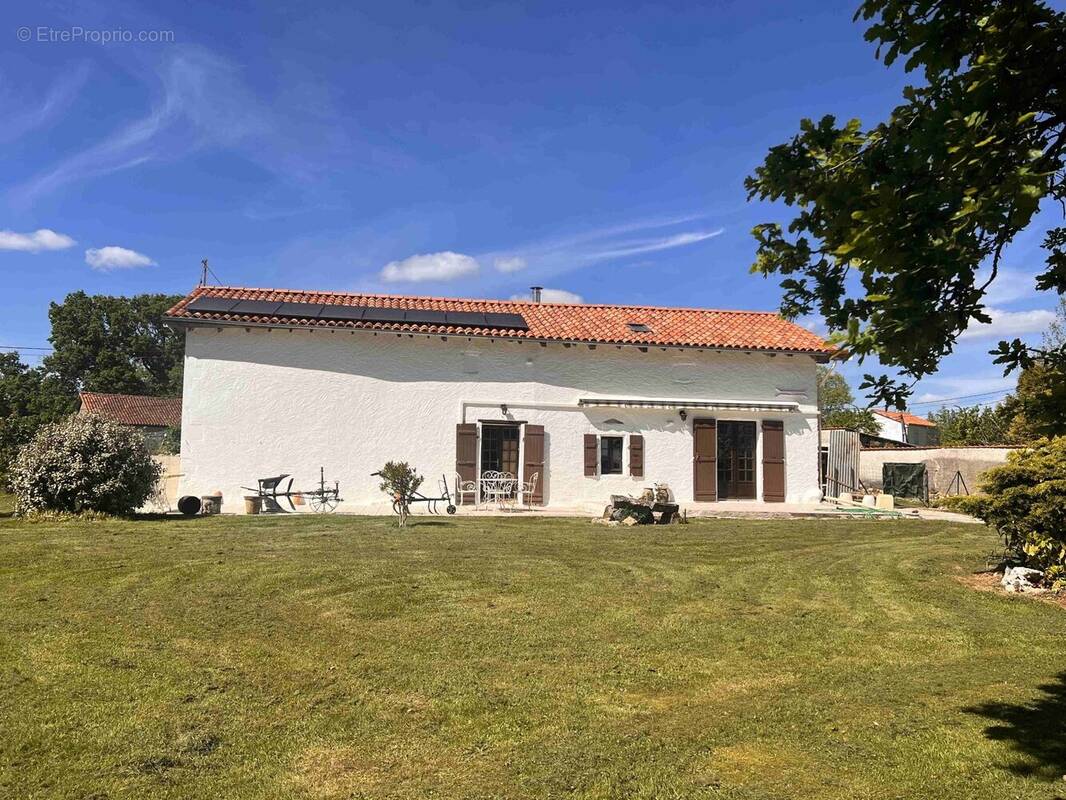 Maison à ROUMAZIERES-LOUBERT