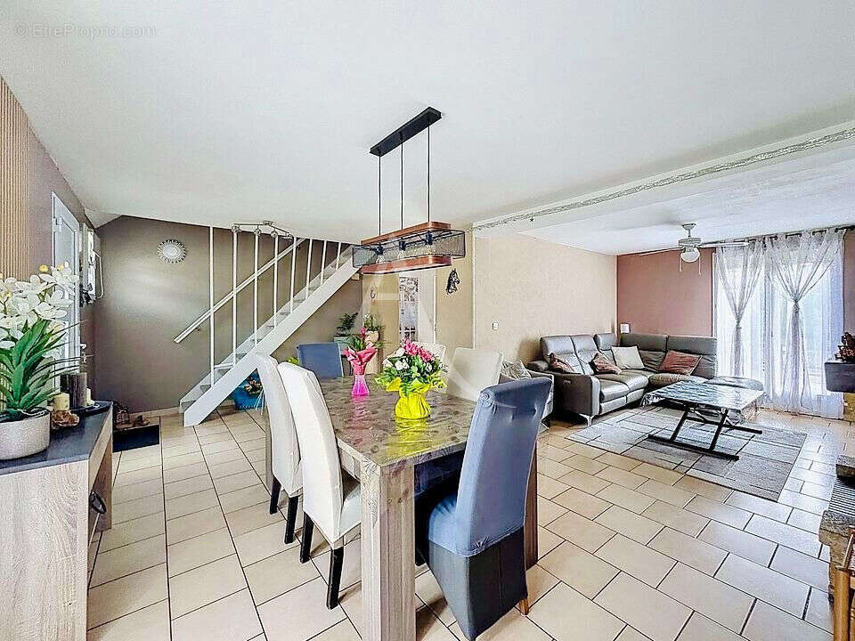 Maison à MEAUX