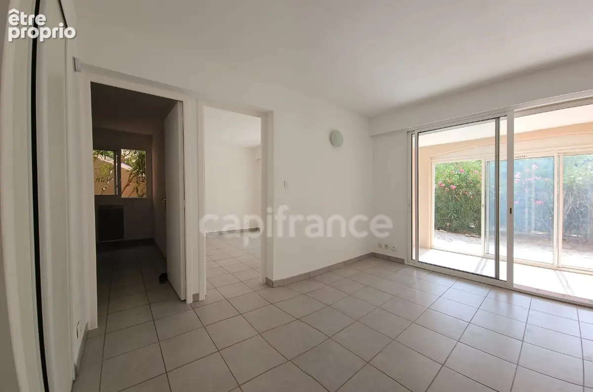 Appartement à vendre 3 pièces avec terrasse et parking Bormes les Mimosas (83) - photo 10