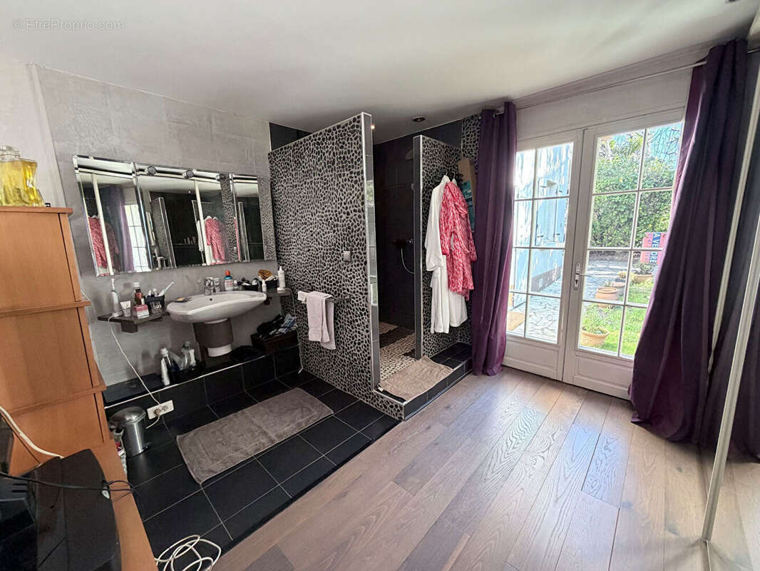 Maison à CHAMPIGNY-SUR-MARNE