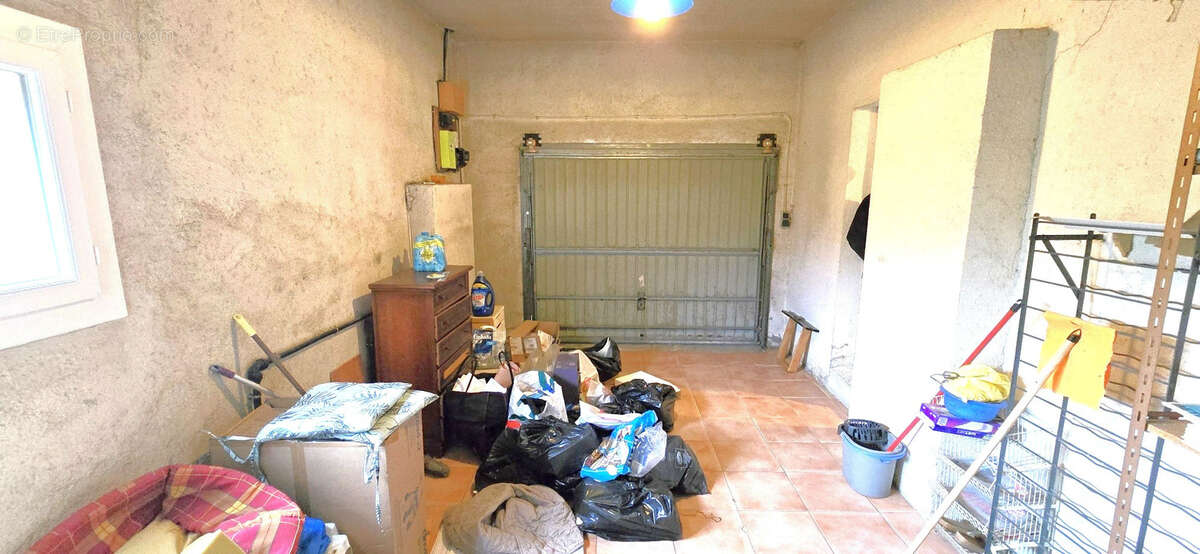 Villa de plain pied sur 880 m2 - photo 11