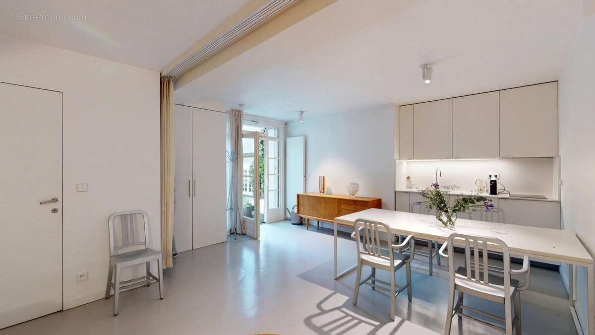 Appartement à PARIS-6E