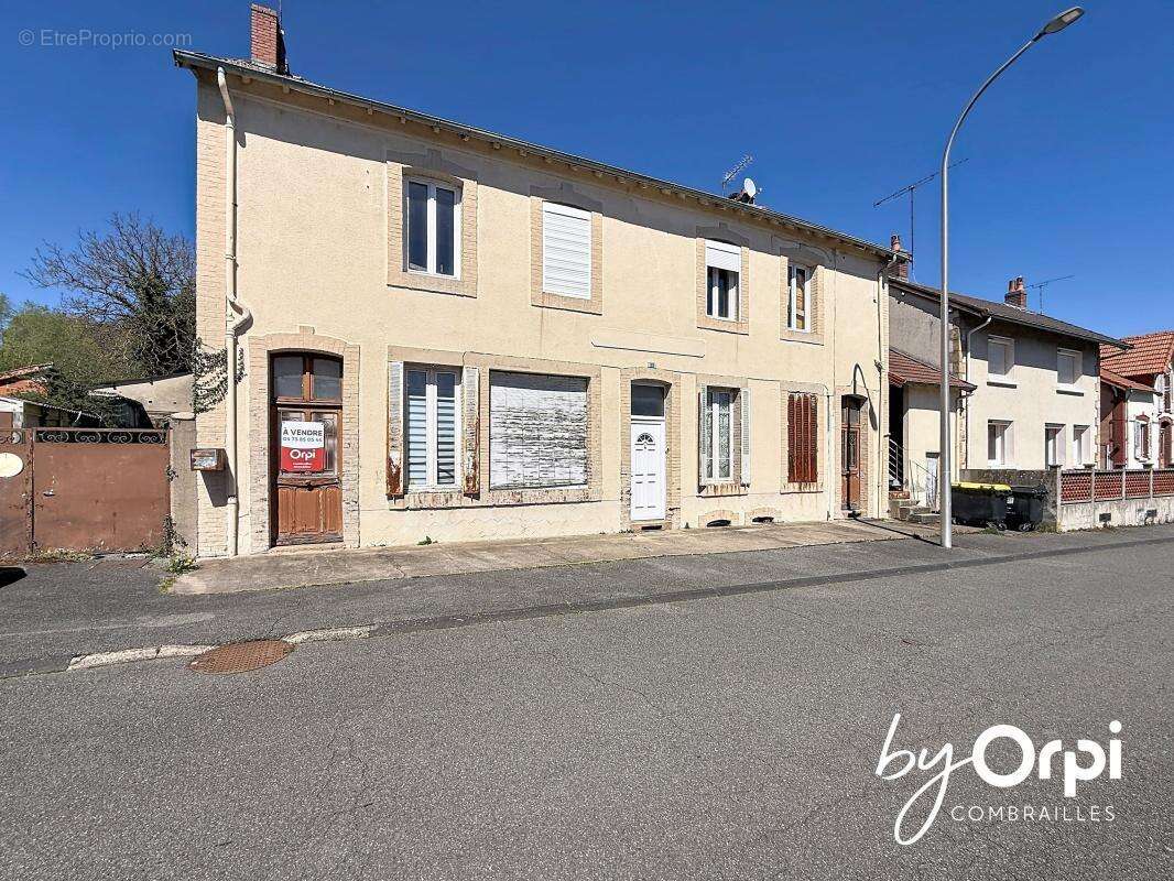 Maison à SAINT-ELOY-LES-MINES