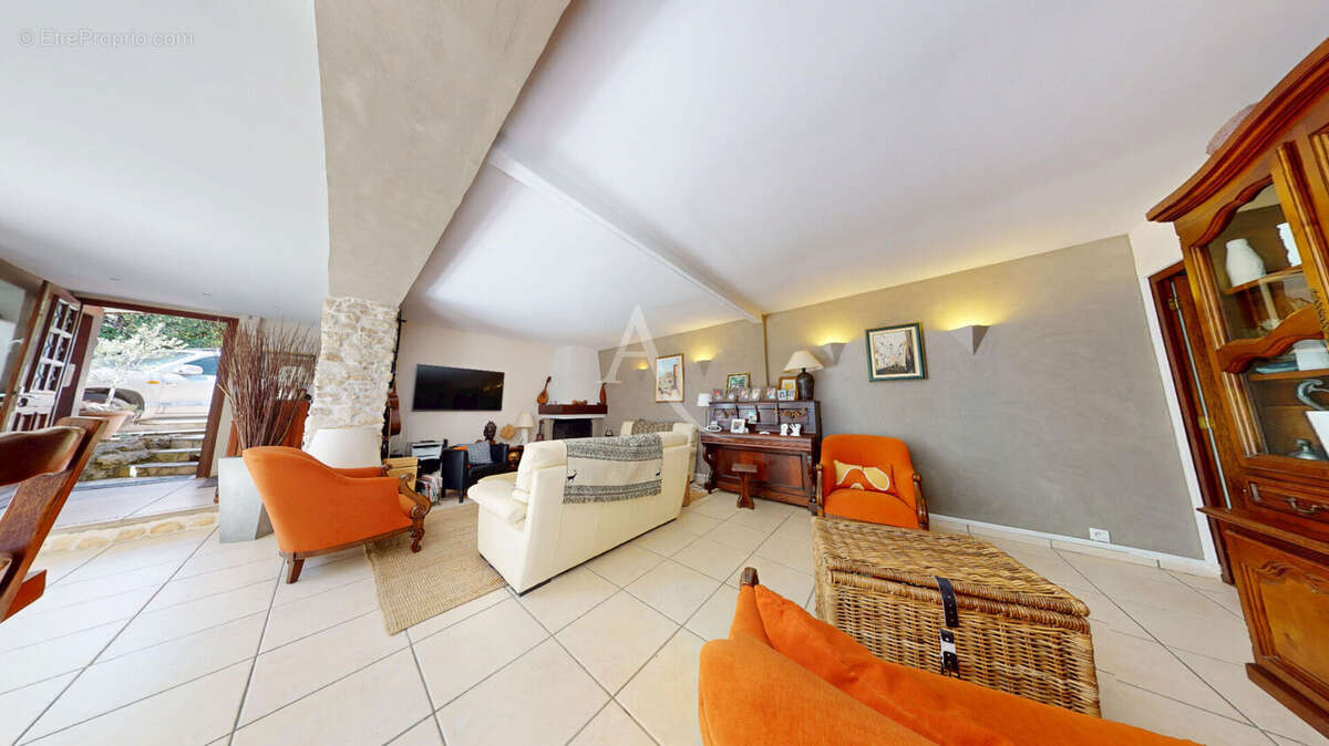Maison à VITRY-SUR-SEINE