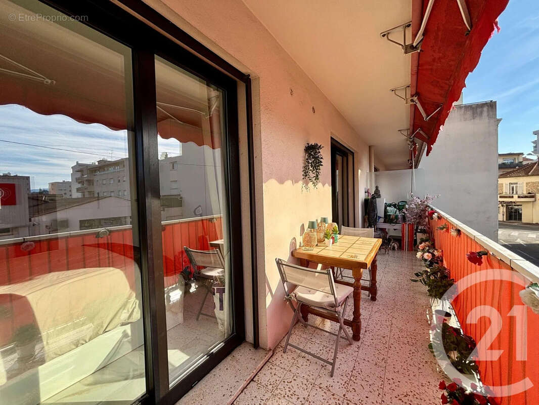 Appartement à LE CANNET
