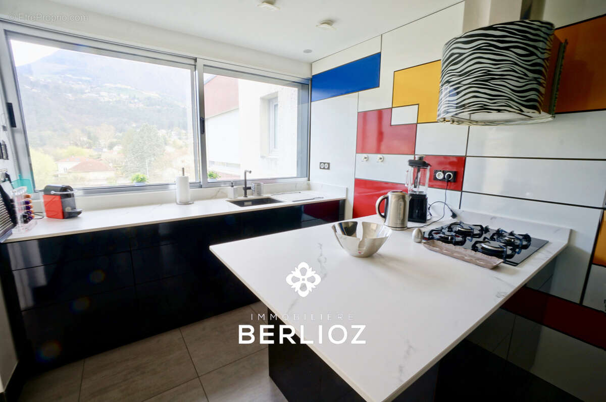 Appartement à MEYLAN