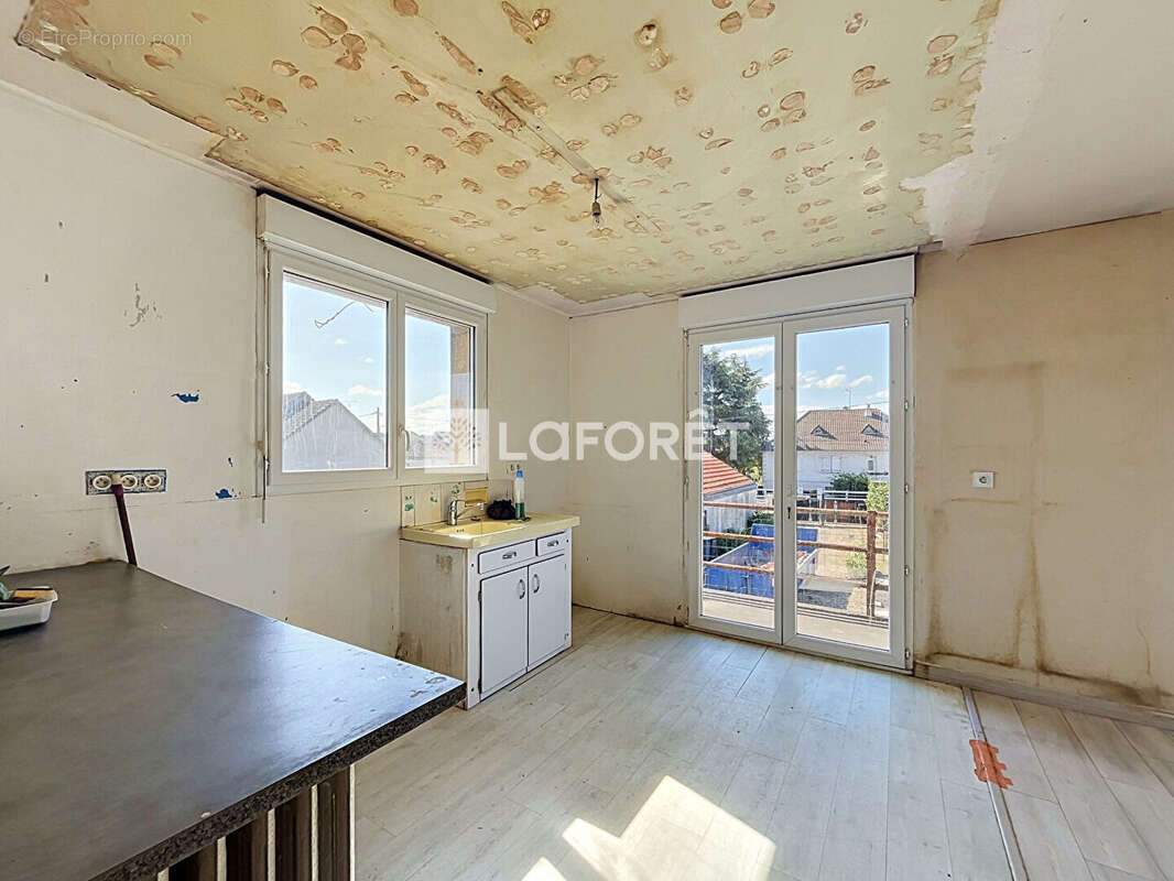 Maison La Ferté Saint Aubin 4 pièces 73 m² à réaménager - photo 2