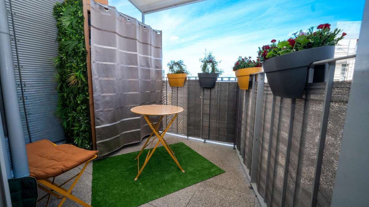 Appartement à NANTERRE