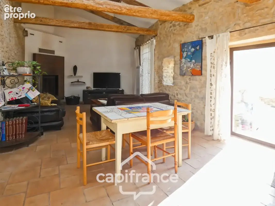 Laudun-maison de village 90m² avec cour et terrasse - photo 7