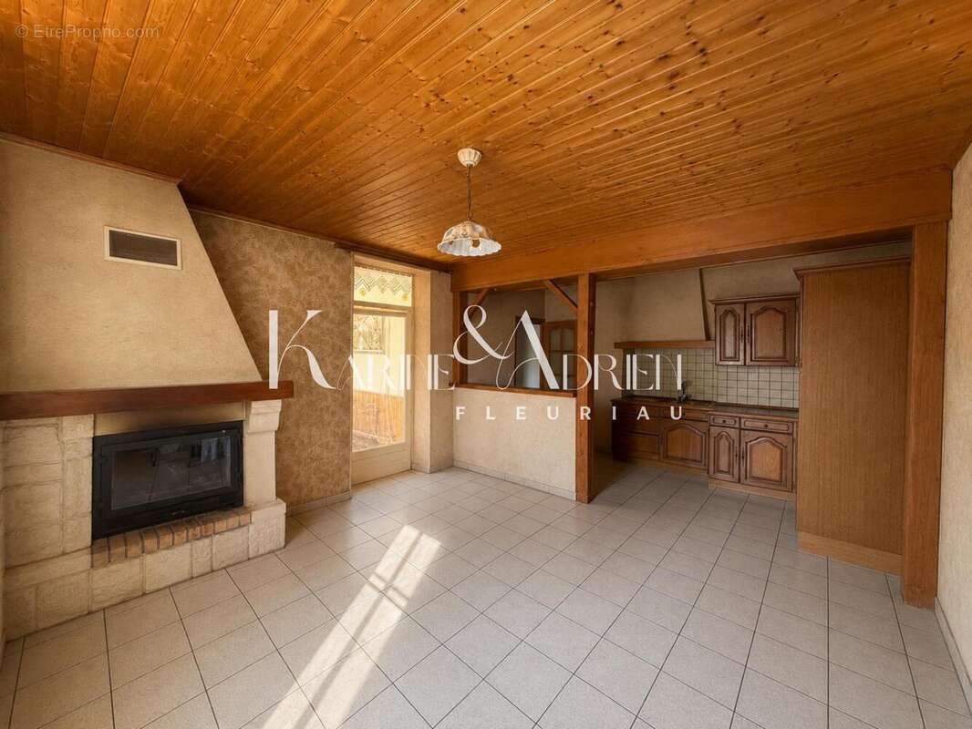 Maison 116 m² à Petosse  - photo 6