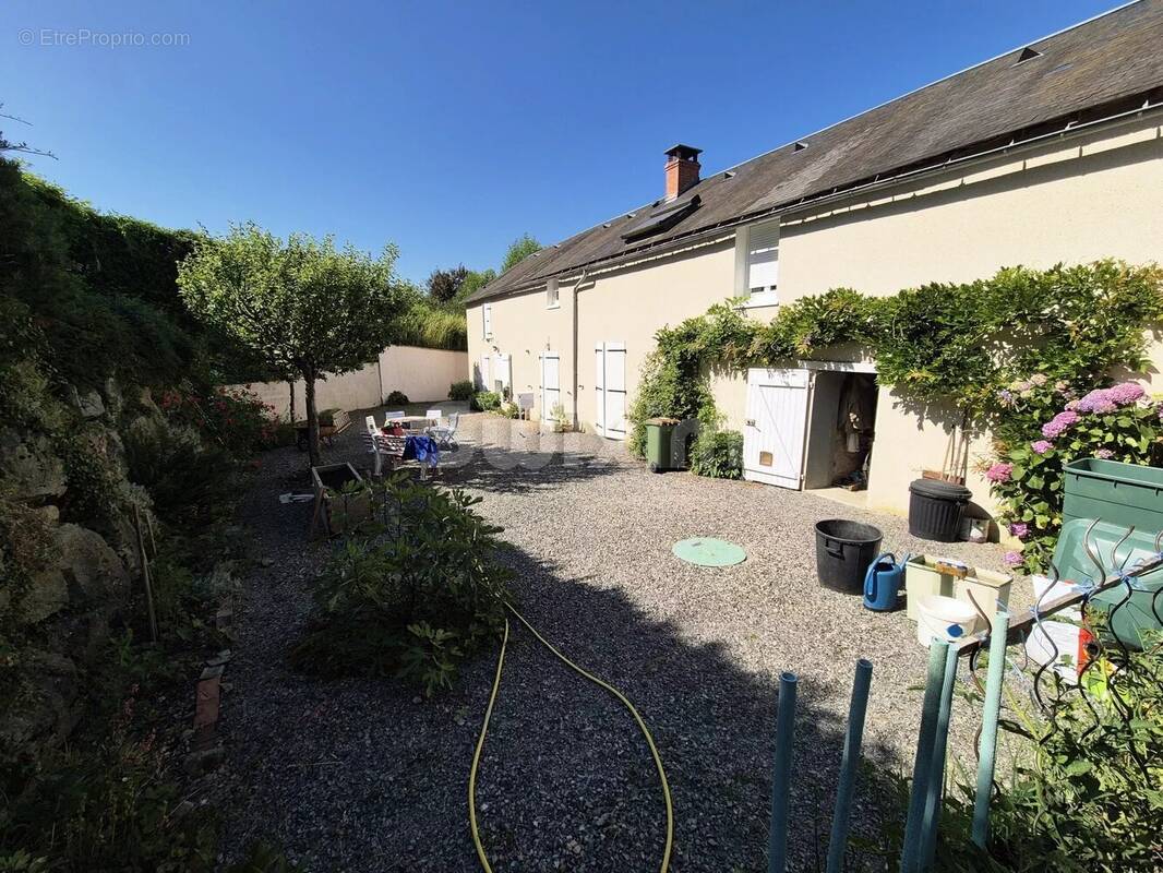Maison à CHATEAU-CHINON(VILLE)