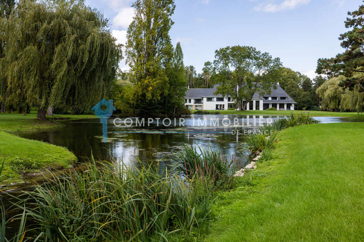 A vendre Dpt Eure (27) proche Pacy sur Eure magnifique Propriété de 1032 m2 habitables sur un parc de 13 ha - photo 3