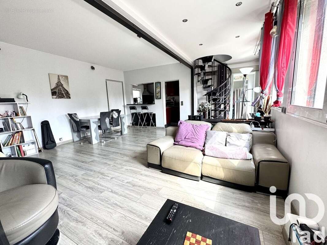 Photo 5 - Maison à NANTERRE