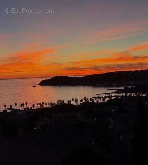 Appartement à SIX-FOURS-LES-PLAGES