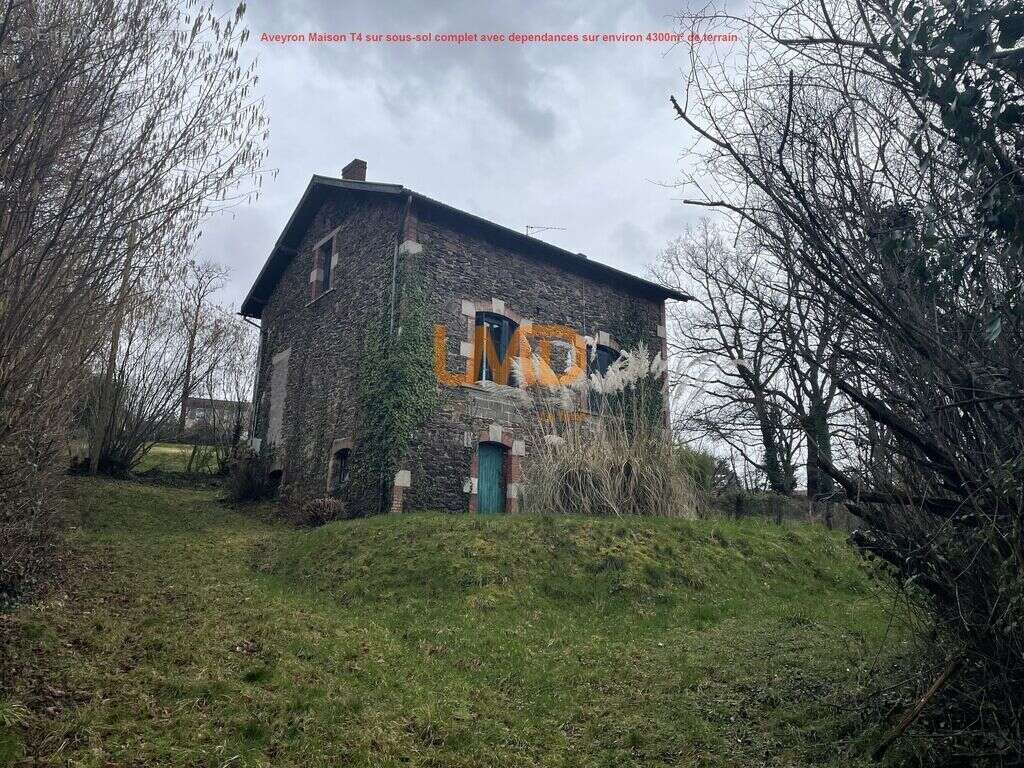 Maison à DECAZEVILLE
