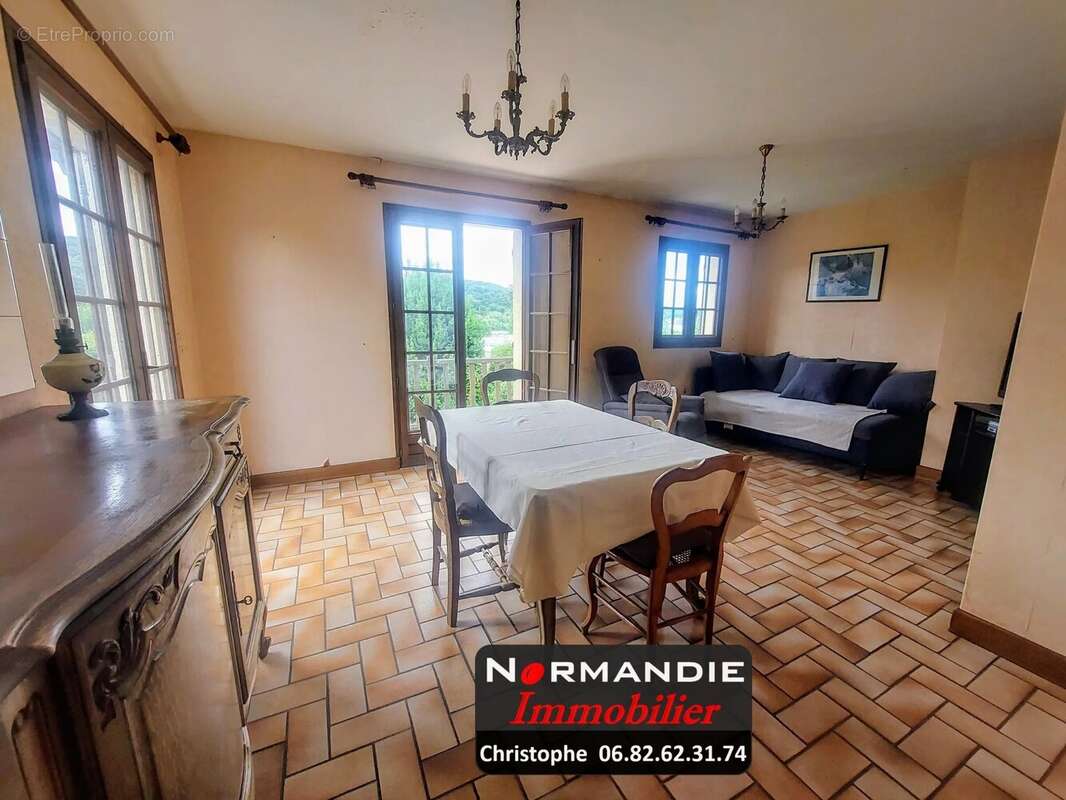 Maison à LILLEBONNE