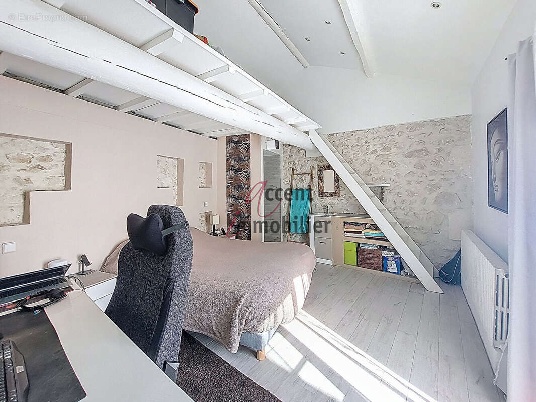 Maison à CHATEAURENARD