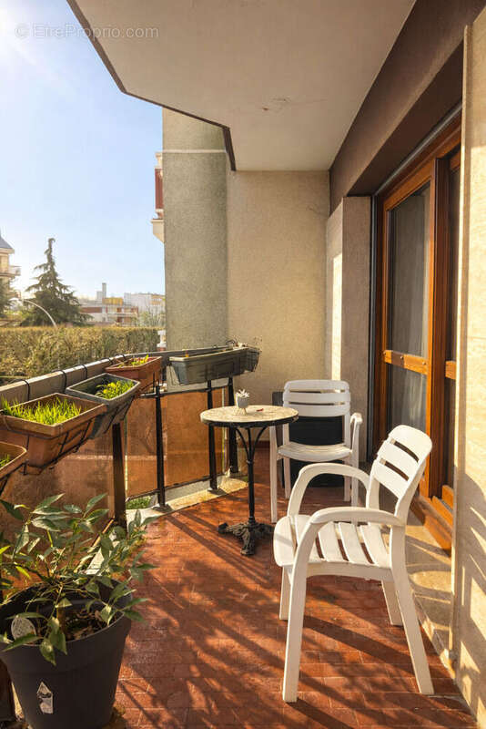 Appartement à LE PERREUX-SUR-MARNE