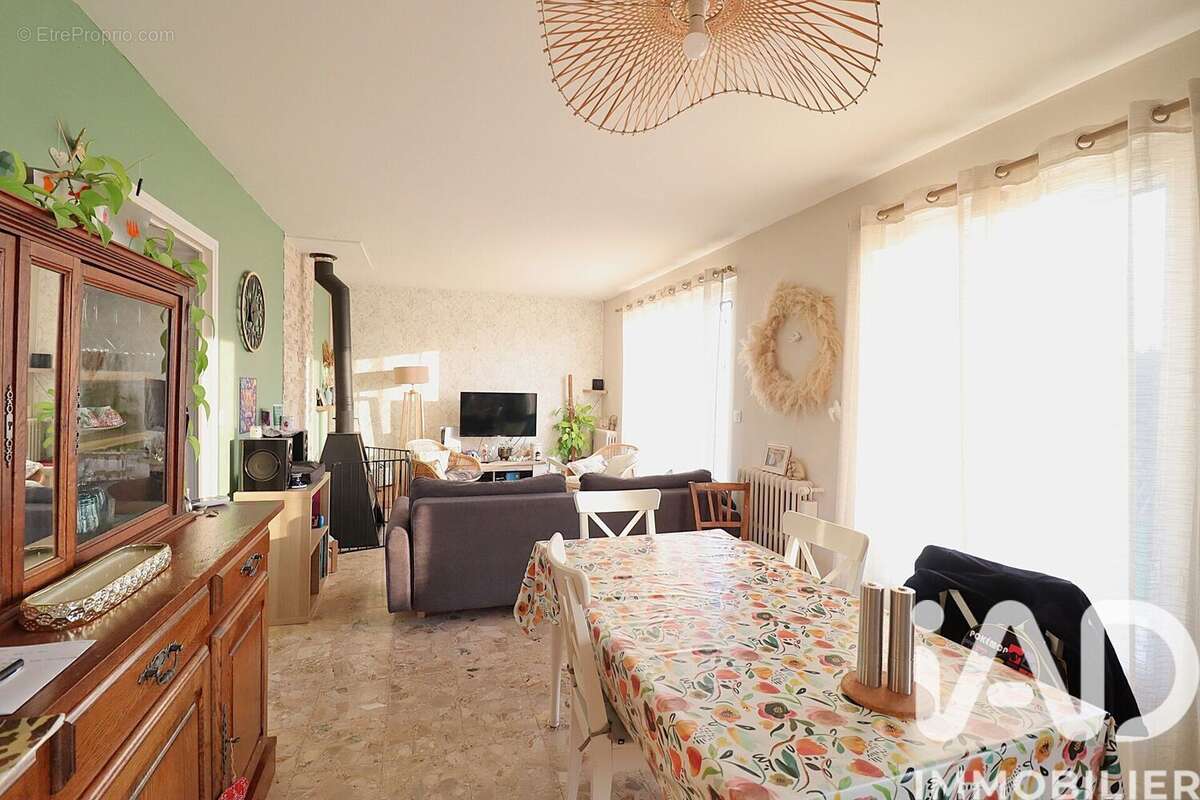 Photo 4 - Maison à AVIRON