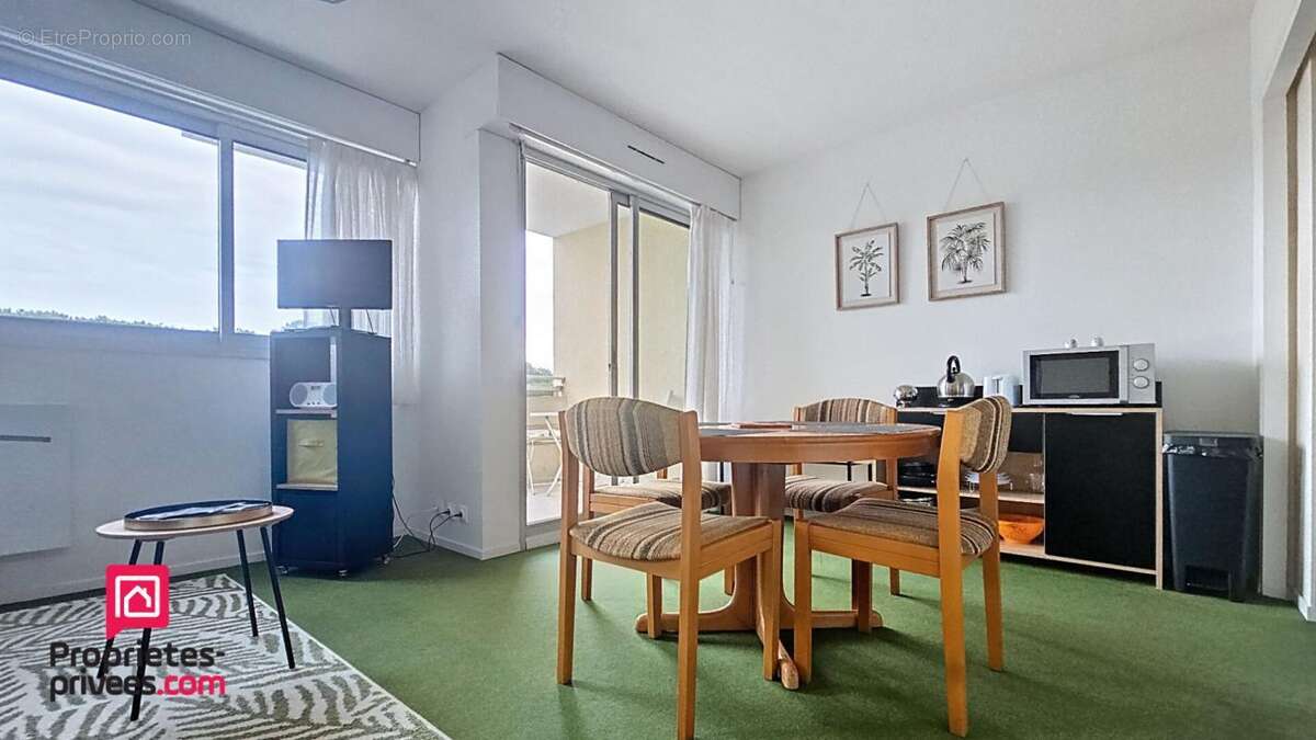 Appartement à LES MATHES