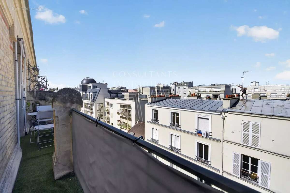 Appartement à LEVALLOIS-PERRET