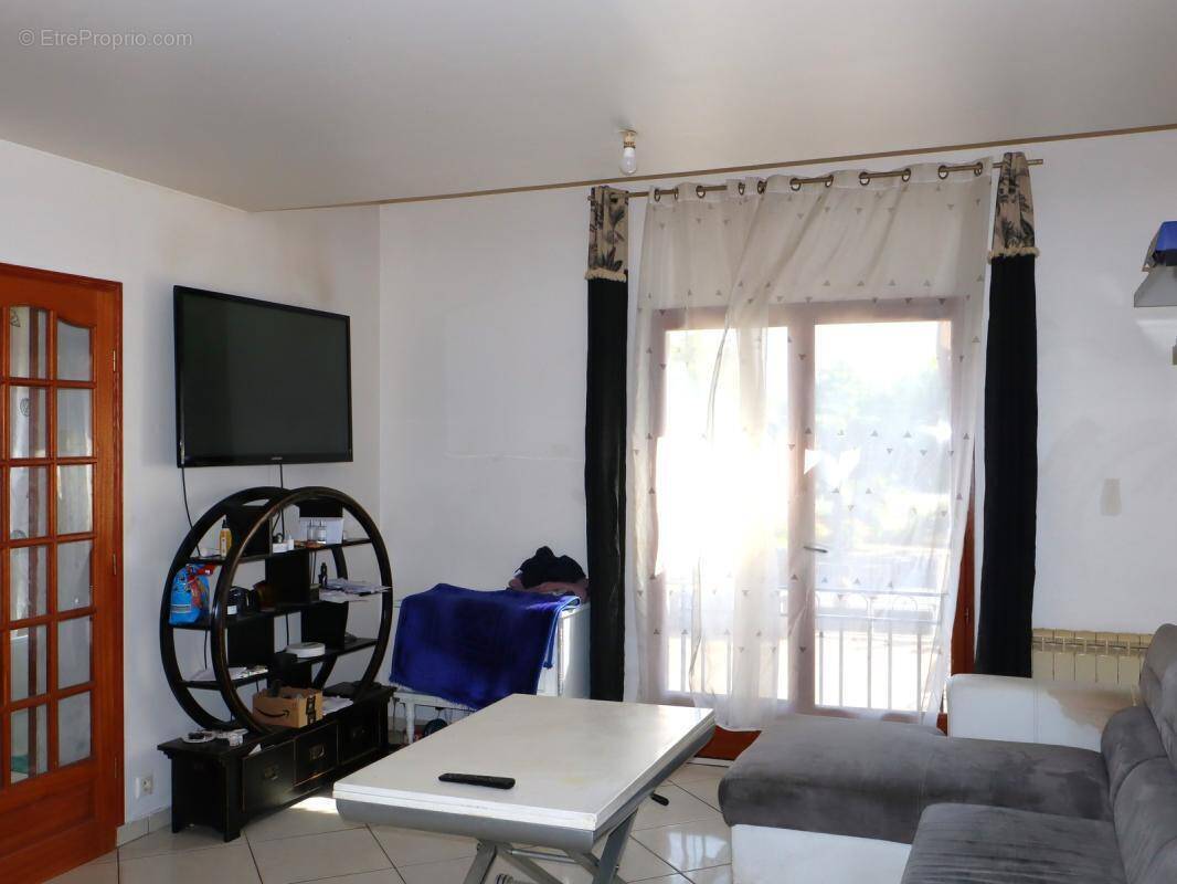 Appartement à CARRIERES-SOUS-POISSY