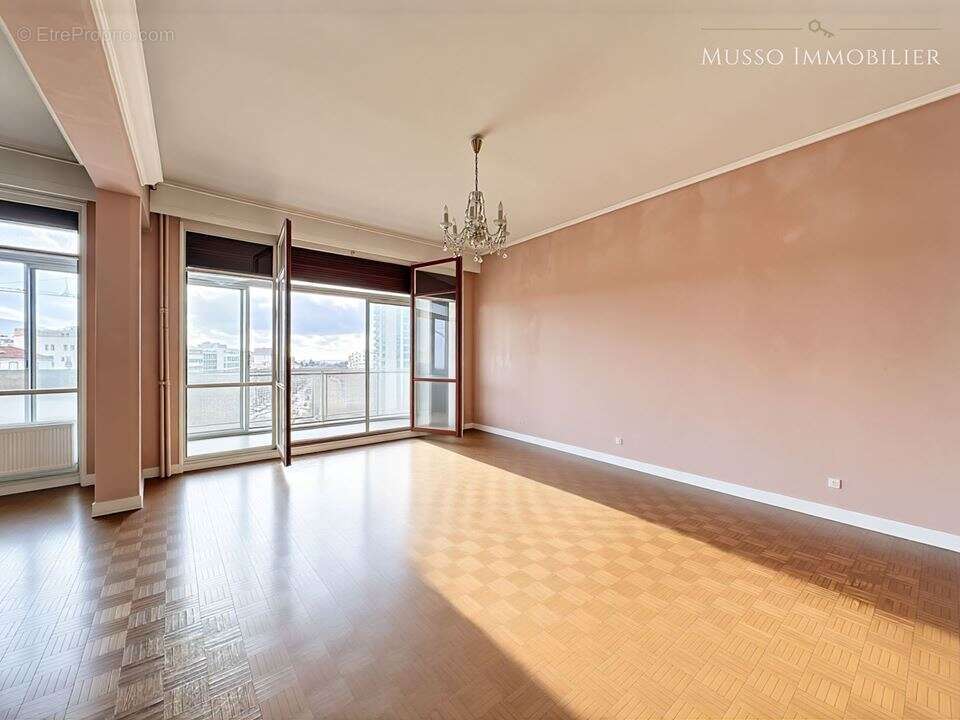 Appartement à MARSEILLE-8E