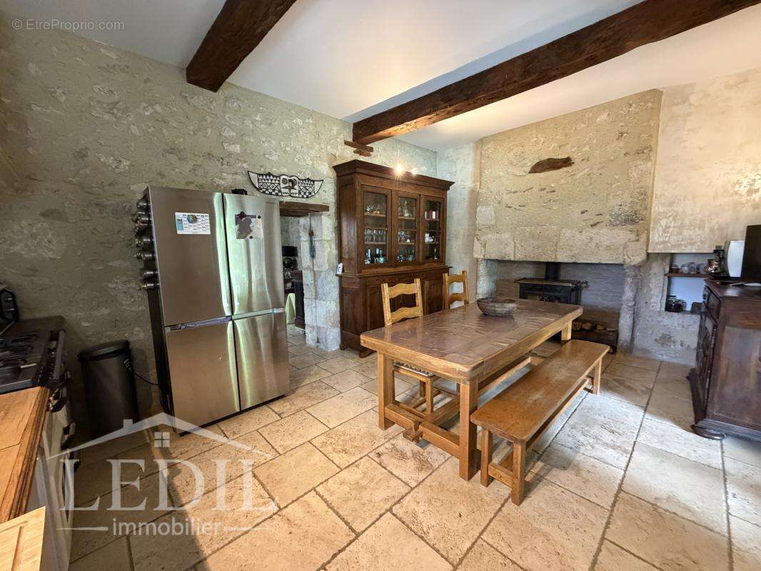 Splendide propriété de 3 habitations,piscine,parc - photo 5