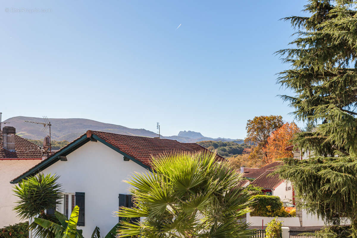 Appartement à URRUGNE