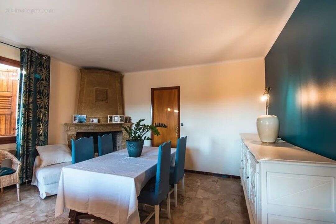 Maison à GREOUX-LES-BAINS