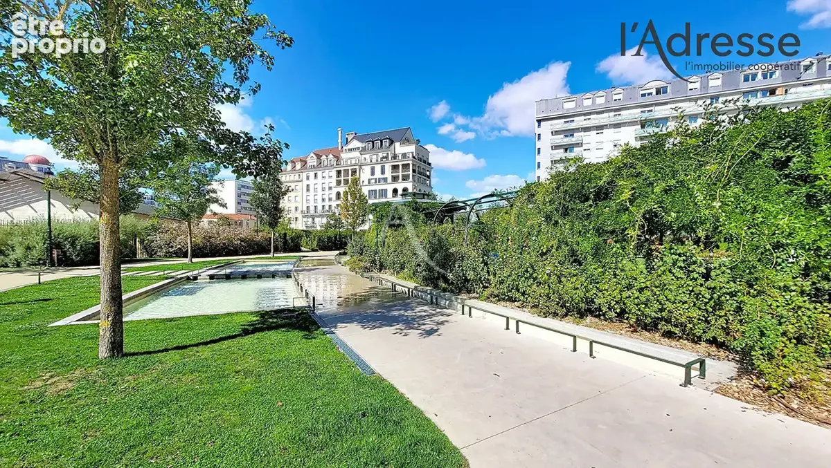 PUTEAUX/ Fusillés - Appartement 3 pièces 66m² - Loggia 5m² - 1 BOX - 2016 - photo 9