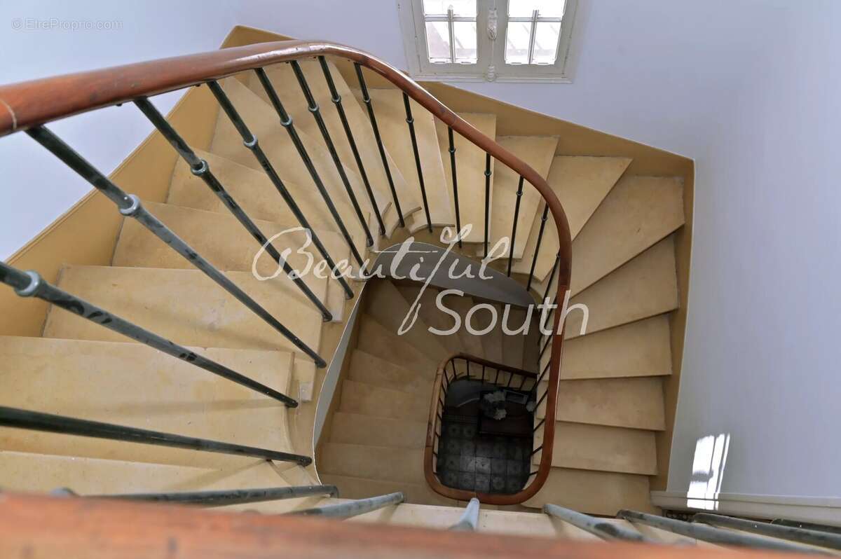 Maison de maître avec dependance, parc, piscine, proche perpignan - photo 13