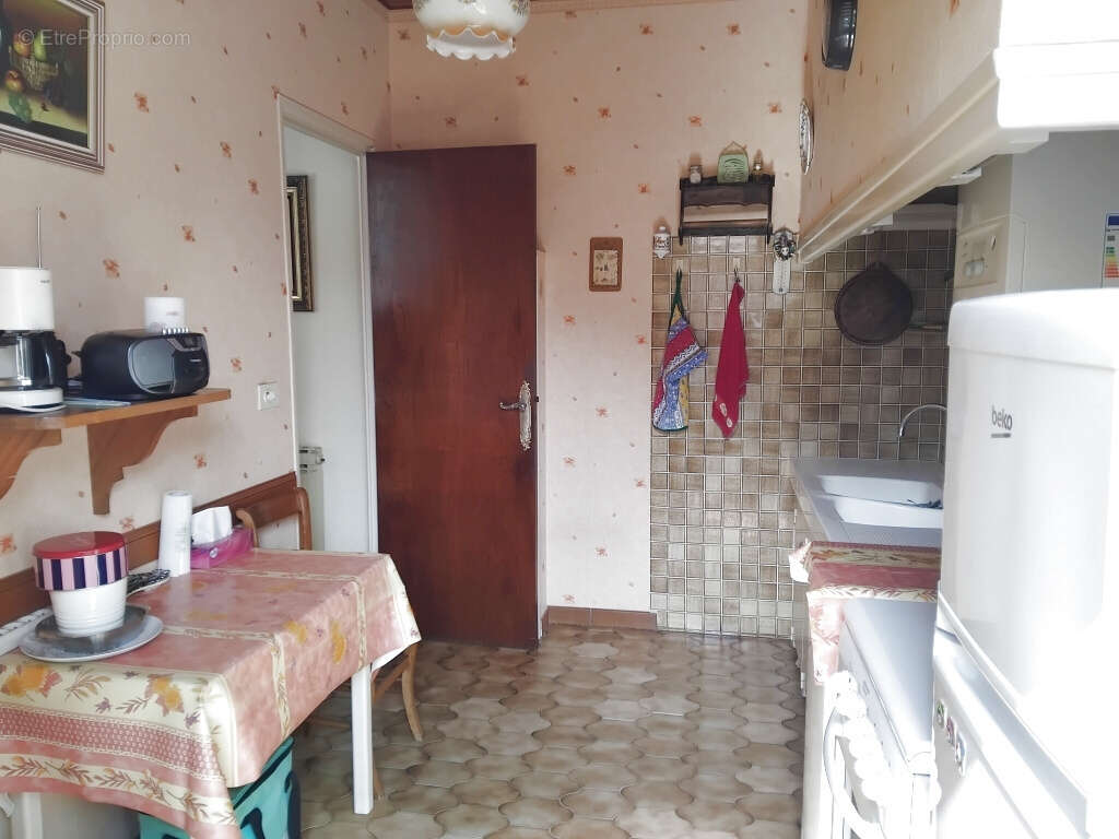 T4 dernier etage avec garage - photo 3