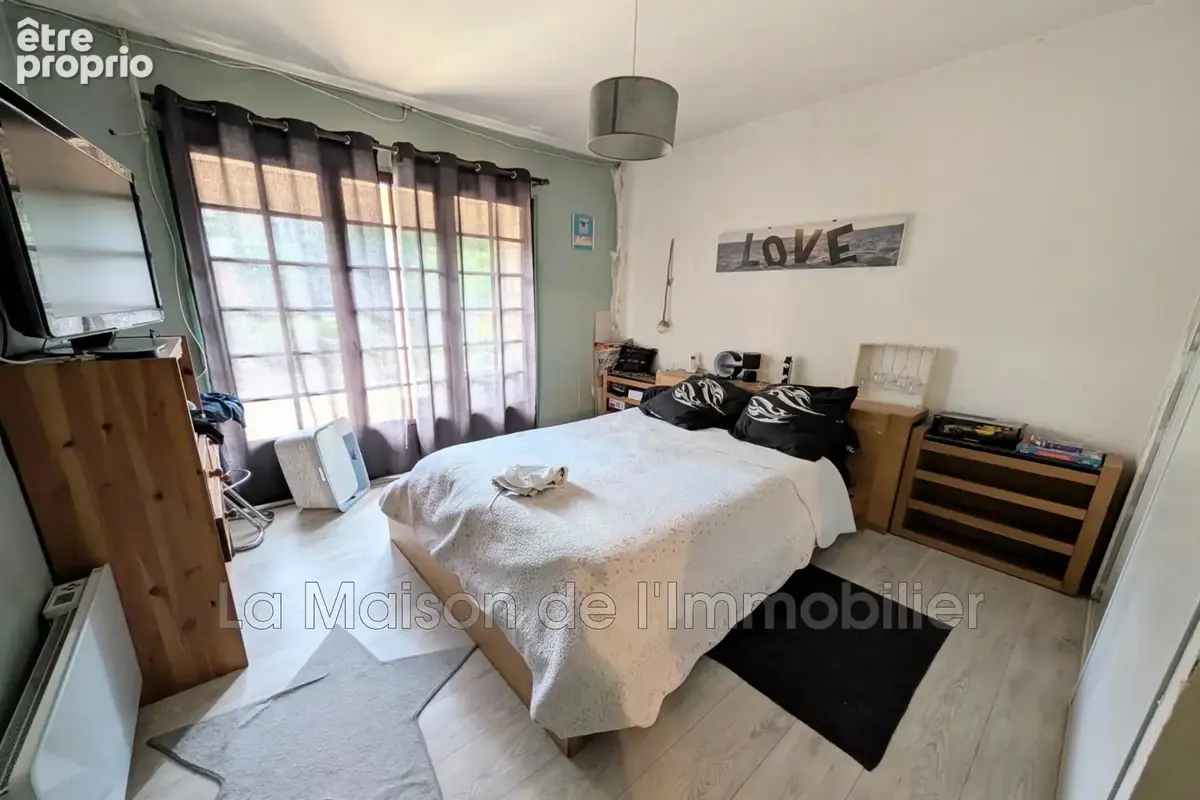 Maison 7 pièces 176 m² à vendre à Criquebeuf-Sur-Seine (27340) - photo 4