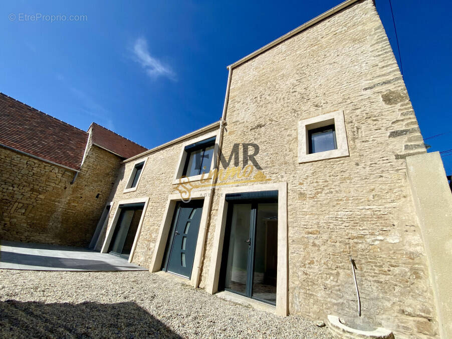 Maison à SAINT-PIERRE-SUR-DIVES