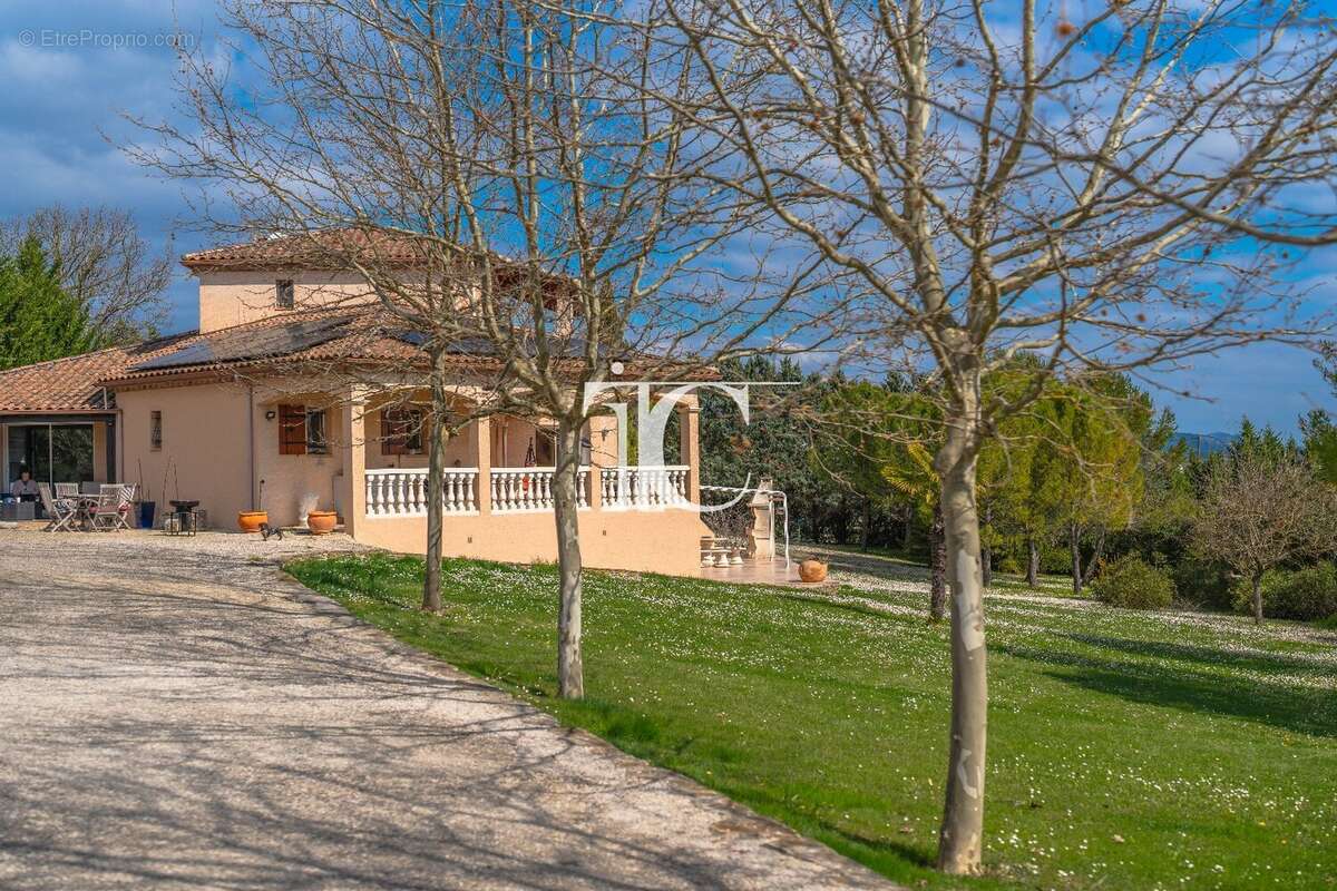 Maison à SAINT-JULIEN-DE-CASSAGNAS