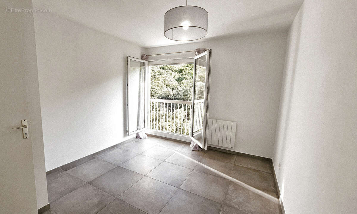 Appartement à MARSEILLE-11E