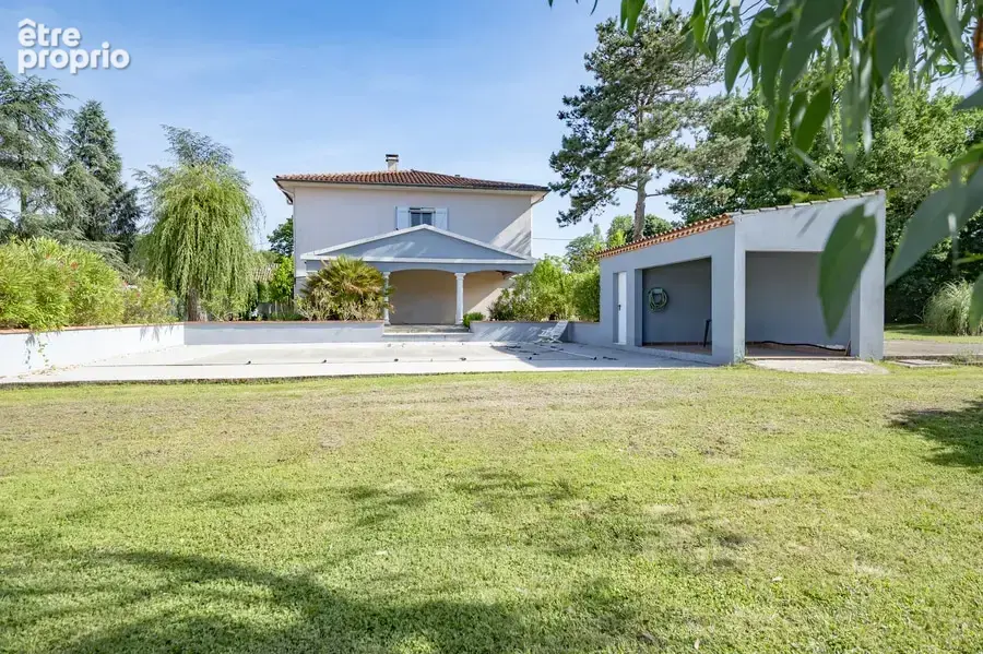 MONTAUBAN - Maison T4 de 110 m2 sur sous-sol complet sur terrain de 3 714 m2 avec piscine. - photo 3