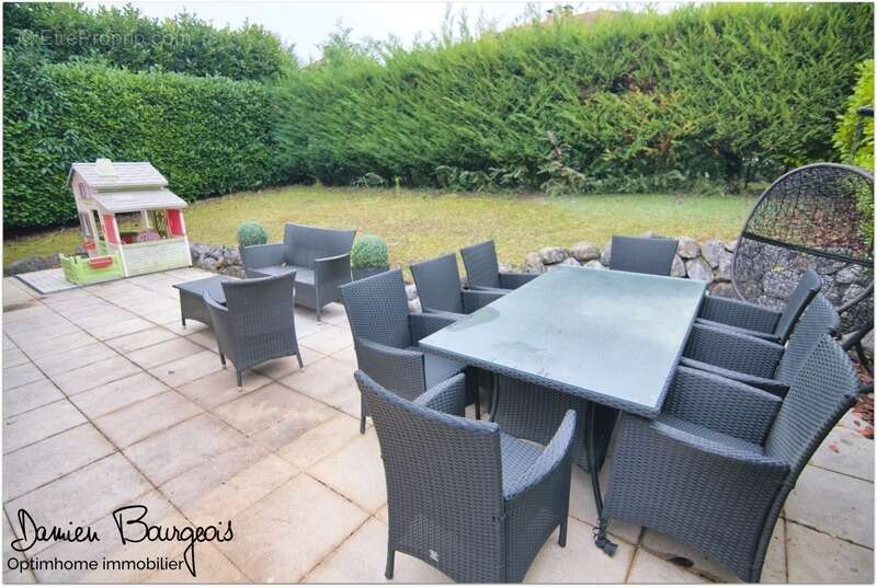 Maison à PREVESSIN-MOENS