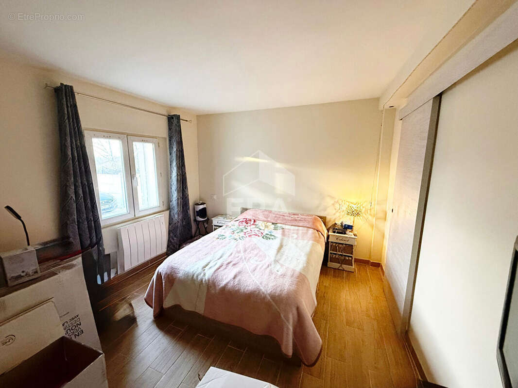 Maison à GRISY-SUISNES