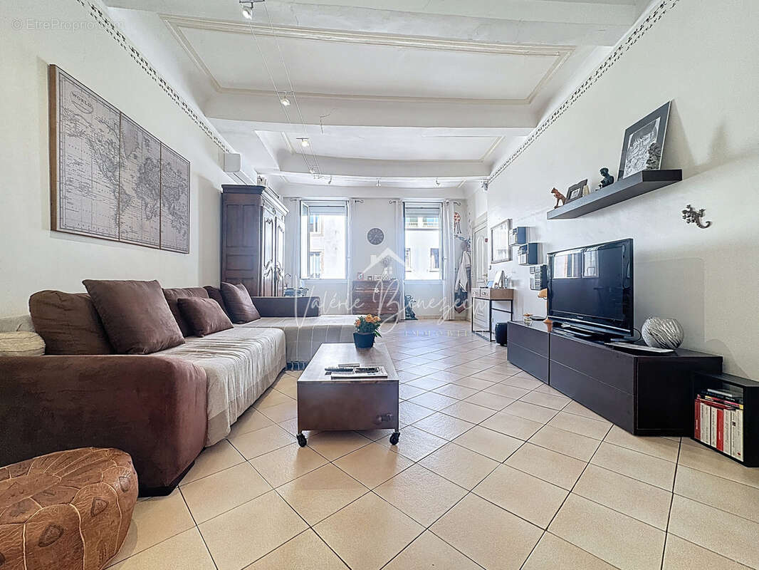 Appartement à SAINT-AFFRIQUE