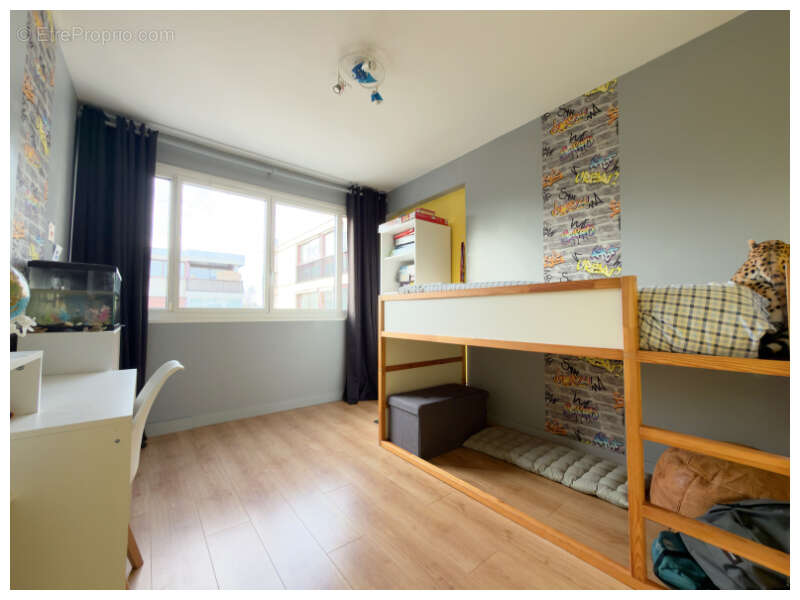 Appartement à FONTENAY-LE-FLEURY