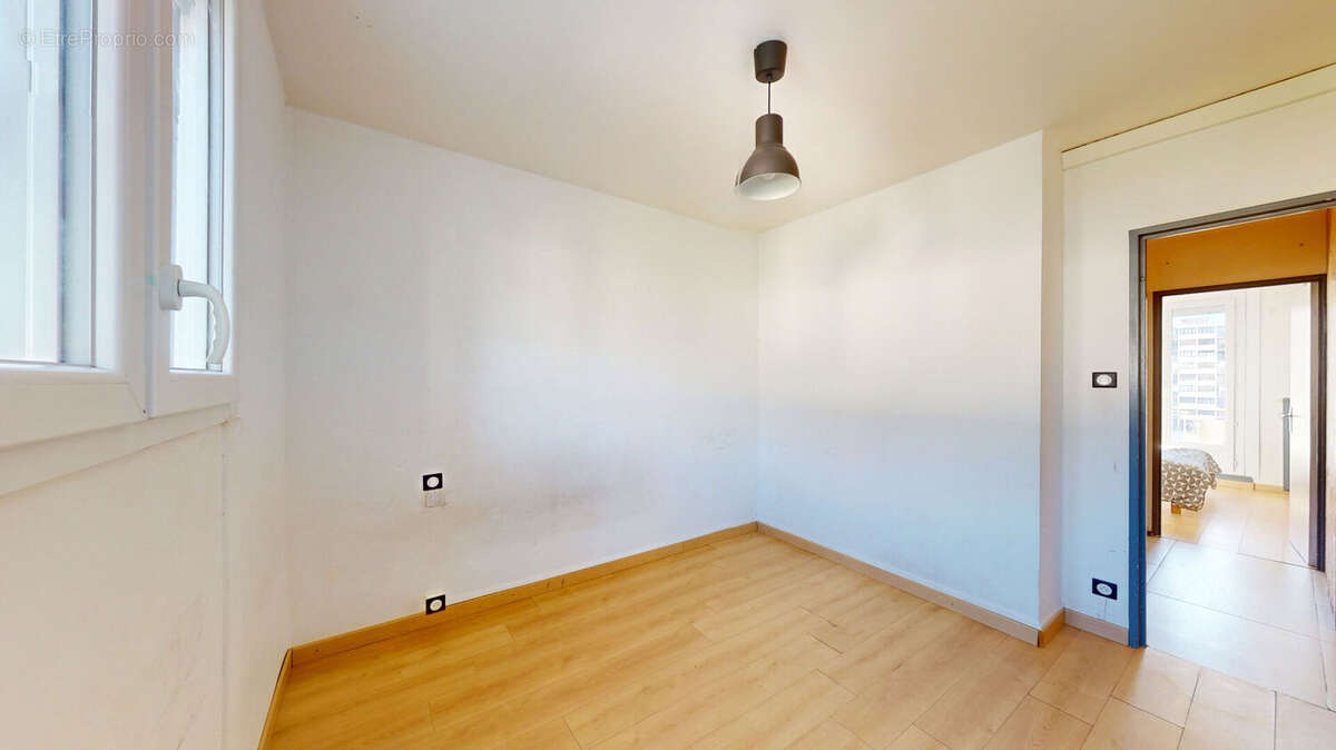 Appartement Echirolles 3 pièces 54.56 m2, rue Danielle Casanova - photo 8