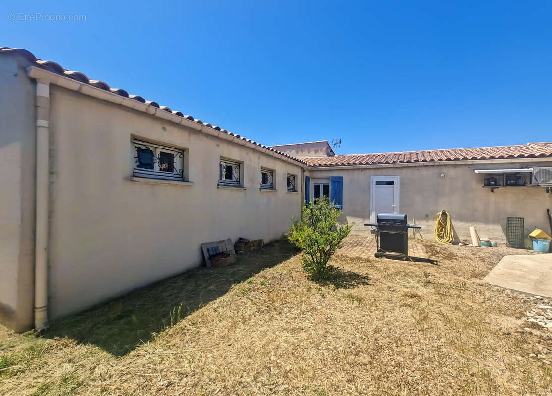 Maison à OLONZAC