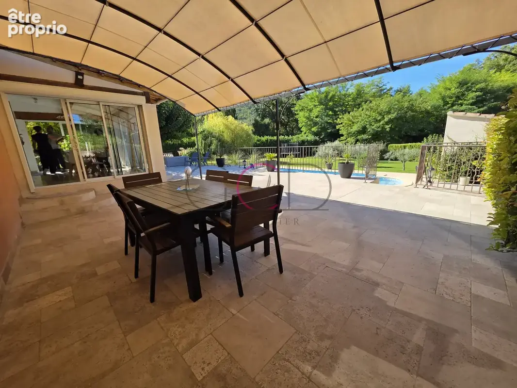 Exclusivité   Ansouis (Sud Luberon) : Villa de plain-pied sur parc arboré de 2 950 m2 avec piscine - photo 13